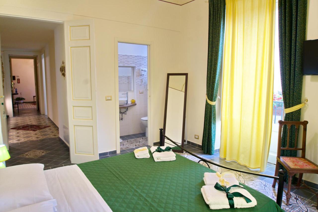 モンタルバーノ・エリコーナ Domus Aurea Bed & Breakfast エクステリア 写真