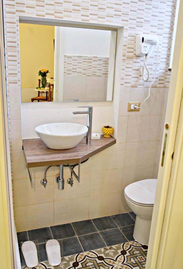 モンタルバーノ・エリコーナ Domus Aurea Bed & Breakfast エクステリア 写真
